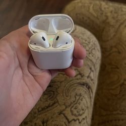 AirPods