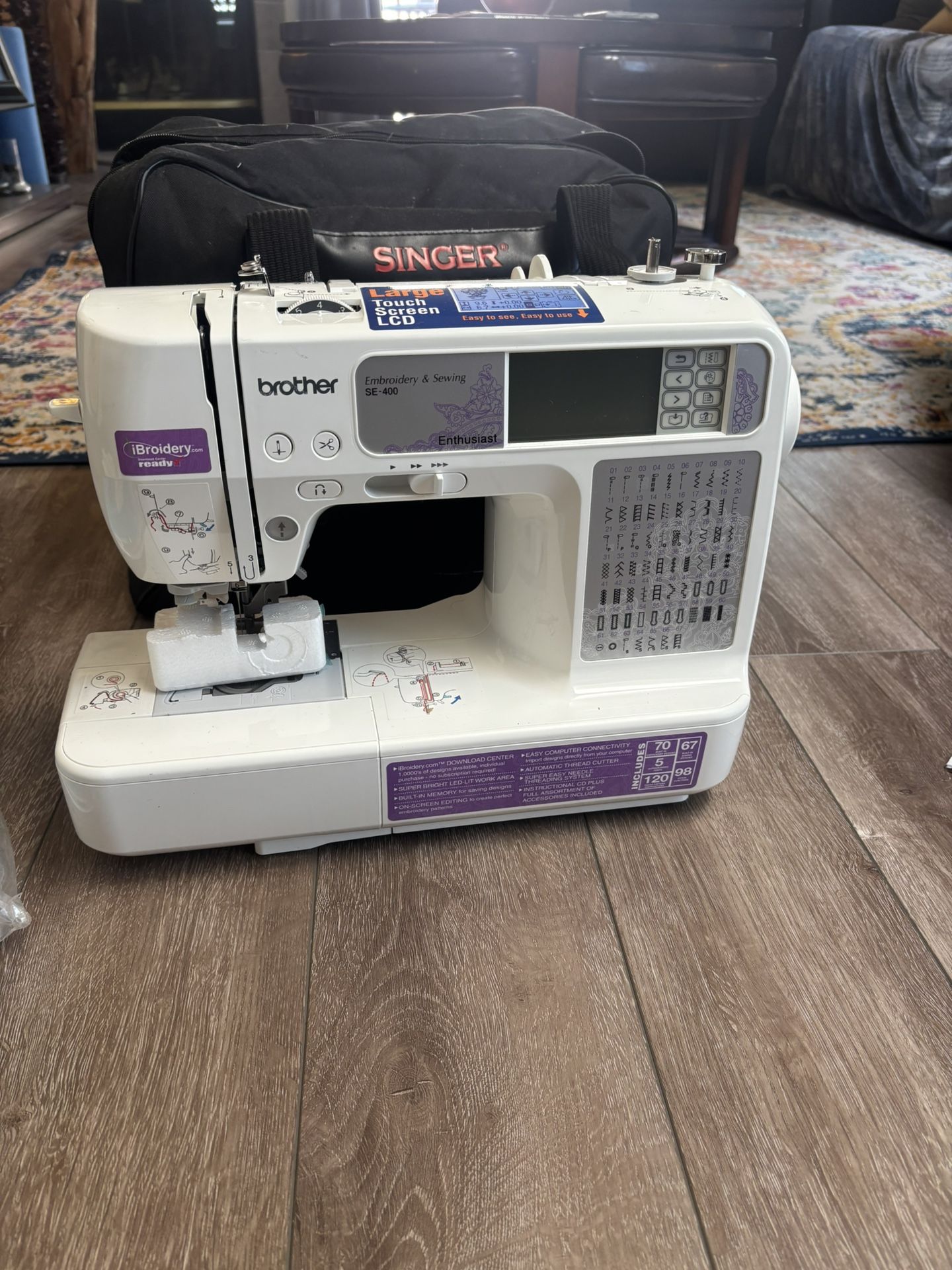 Brother SE400 Embroidery and Sewing Machine and Supplies