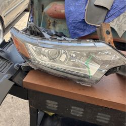 2019 Mitsubishi Outlander Headlight And Bumper 