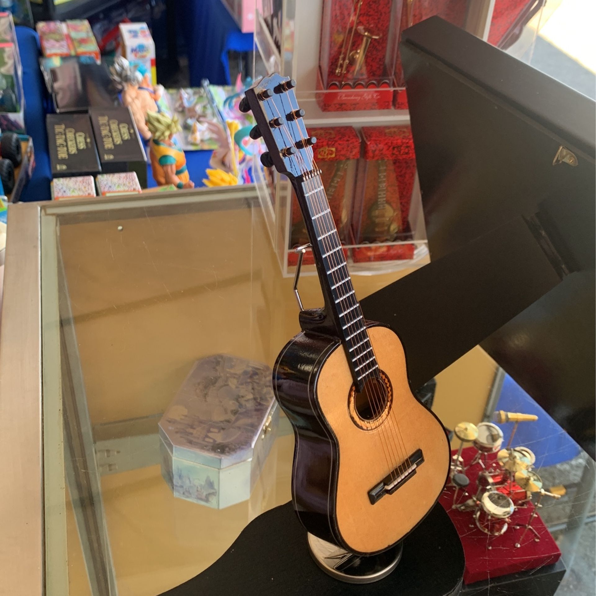 Steel String Guitar Music Box 9"