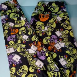 LuLaRoe Women's Buttery-Soft Leggings, One Size - Skulls