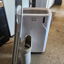 DeLonghi Penguino A/C Unit