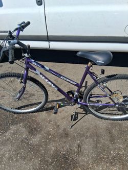 !! Adult Bicycle MAGNA  GLACIER  Size 26 in Wheels Firm Price