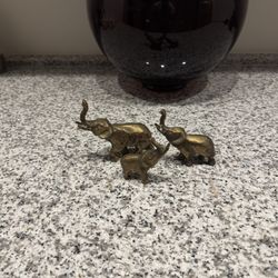 Small Metal Elephant Family Decorations 