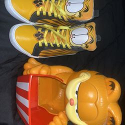 Garfield Sneakers & Popcorn Bowl