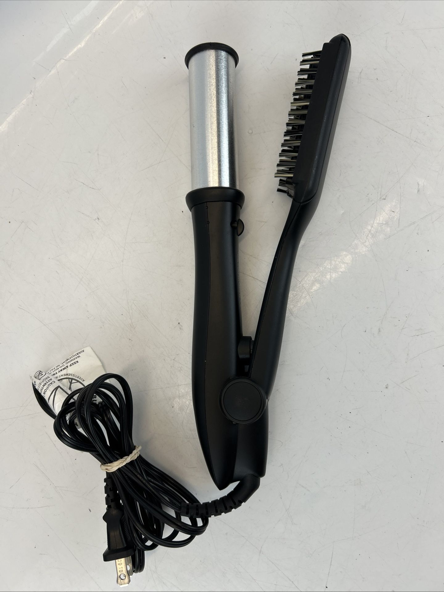 InStyler Wet to Dry Rotating Curling Iron Model 00679 IS2.4-1001 Black Works