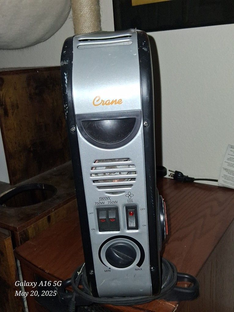 Crane Convention Flat Panel Electric Space Heater