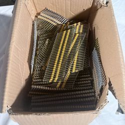 Box of Framing Nails – Collated Nails for Nail Gun