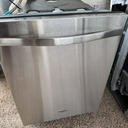Whirlpool Dishwasher Good Condiction 