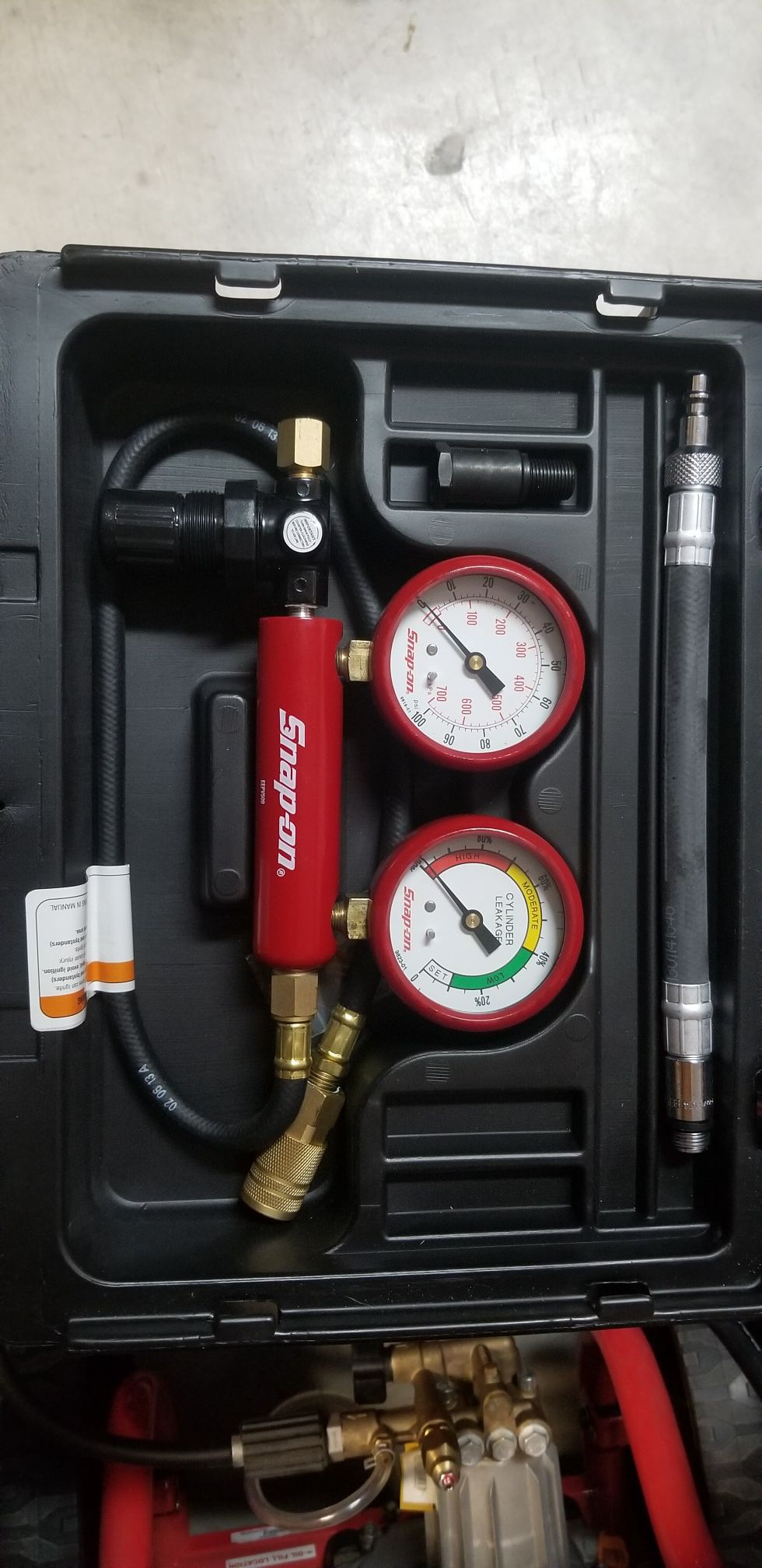 Snap-On Cylinder Leakage and compression tester