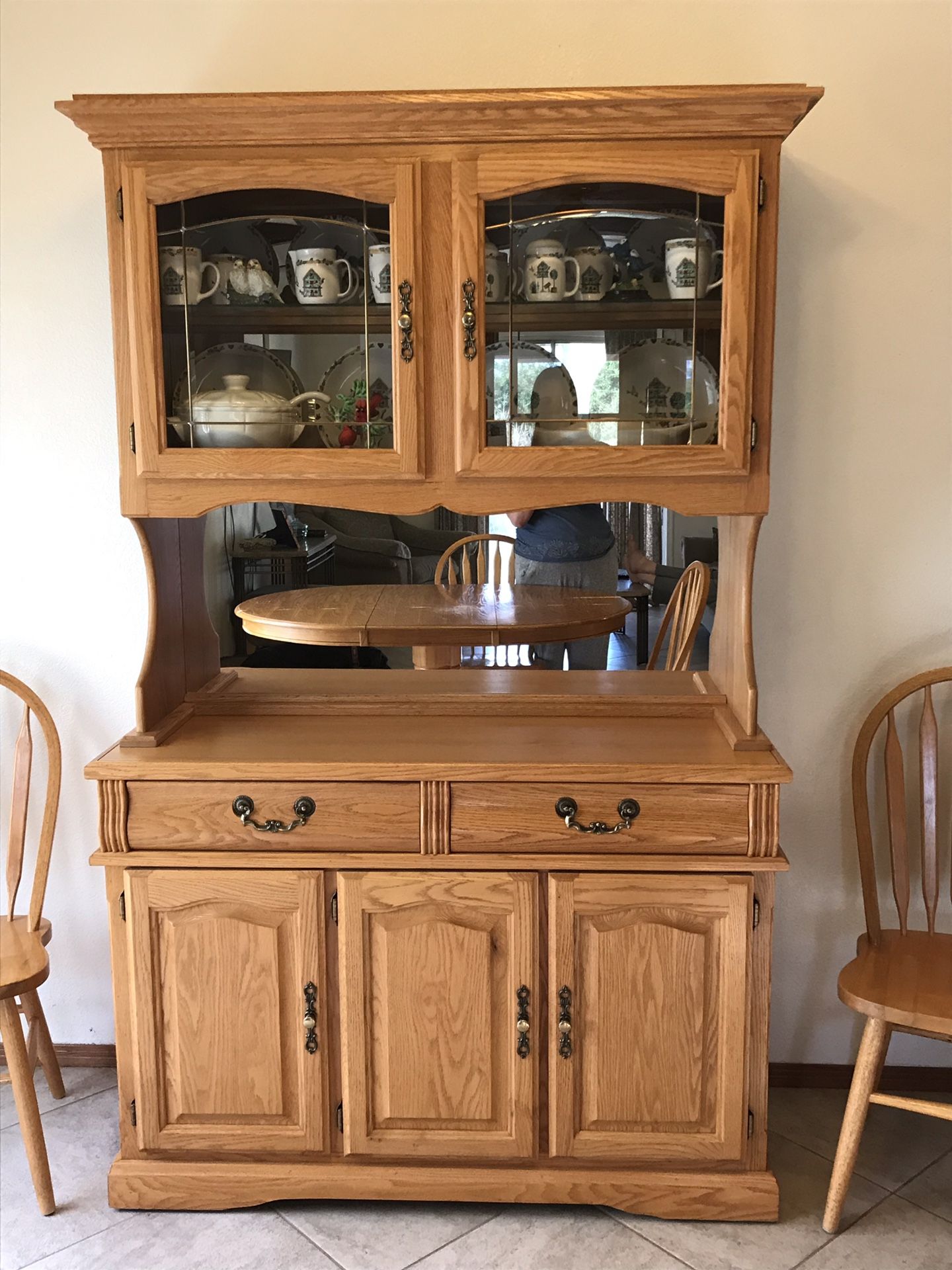 Oak Hutch with matching oak dining table with 6 chairs