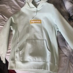 Supreme Hoodie