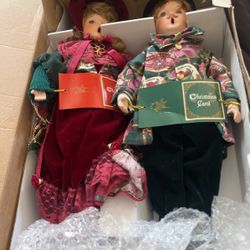 Christmas Around The World Caroler Dolls
