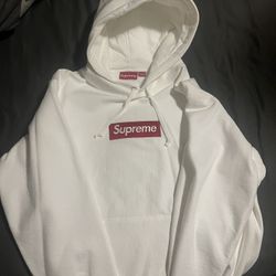 Supreme Hoodie 