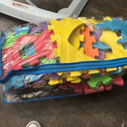 Play Mate For Floor With Shape And Animal Color 