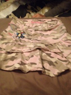 Skirt with shorts underneath Bobby
