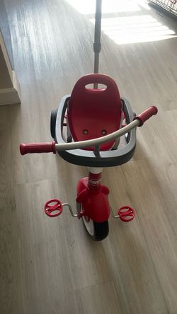 Radio Flyer Steer and Stroll Trike