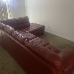 Red leather couch For Sale 