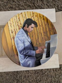 Elvis Presley 1991 Delphi Collector Plate w/ Box & Info