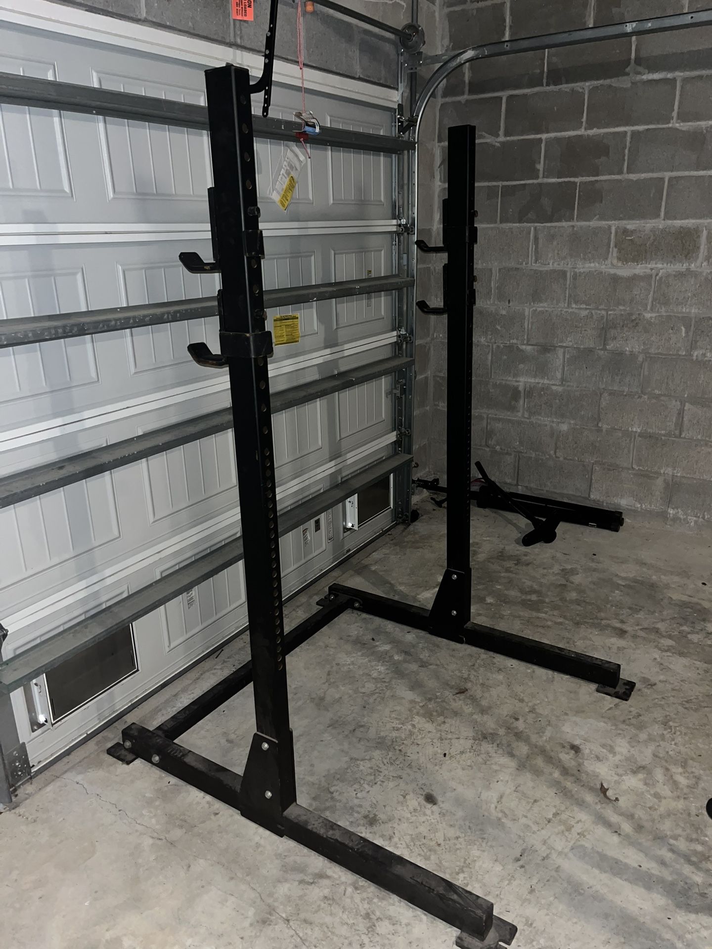 ProMaxima Squat Rack