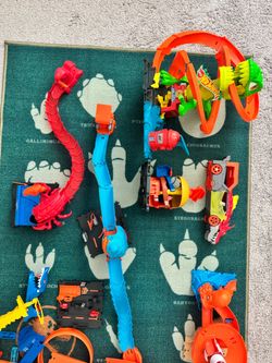 Hot Wheels Track Sets and Accessories Lot