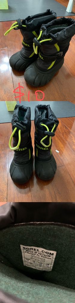 Snow boots Size 7