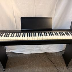 Roland FP-10 Digital Home Piano Black 88 Keys