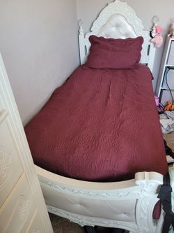 Twin Bed With Mattress 