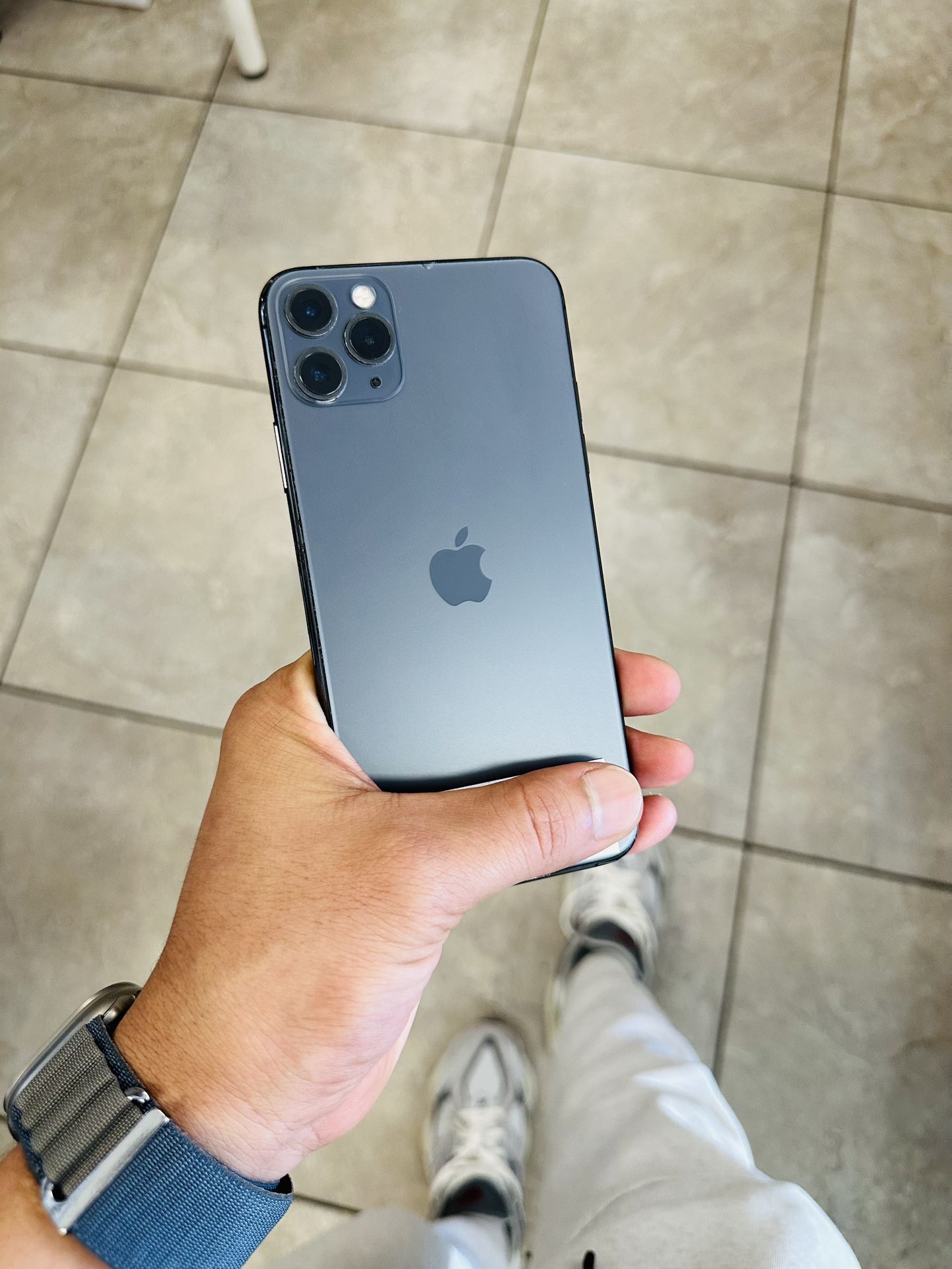 iPhone 11 Pro Max T-Mobile / Metro