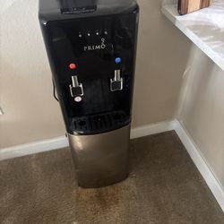 hot and cold water machine