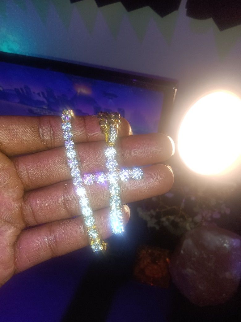 Gold & Diamond Chain + Pendant + Necklace (Gold Plated - Zirconia)