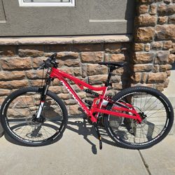 Diamondback Recoil 29 Mountain Bike