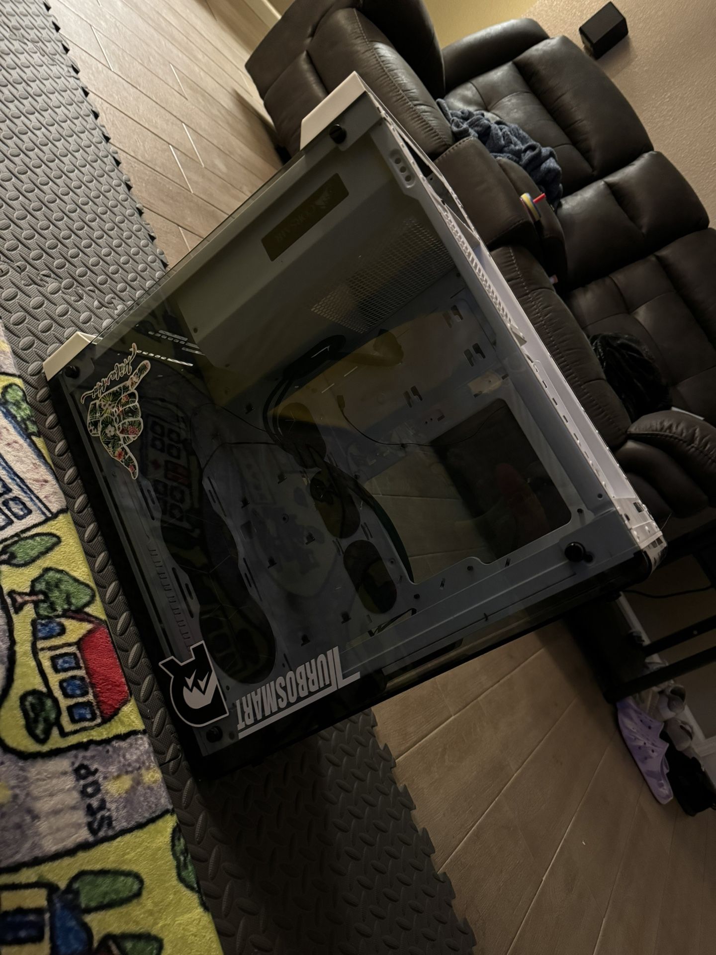 Gaming PC shell With 2 Monitors