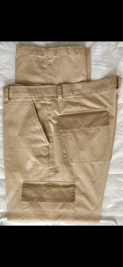 Great-looking, fashionable PERRY ELLIS CARGO PANTS - New, never worn