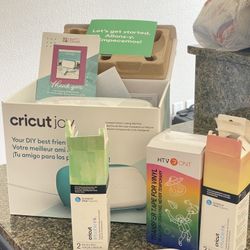 Cricut Joy 🤩 Open Box, Like New! Comes With Extra Supplies 🎊