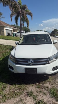 2015 VOLKSWAGEN TIGUAN