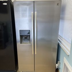 Kenmore Refrigerator 