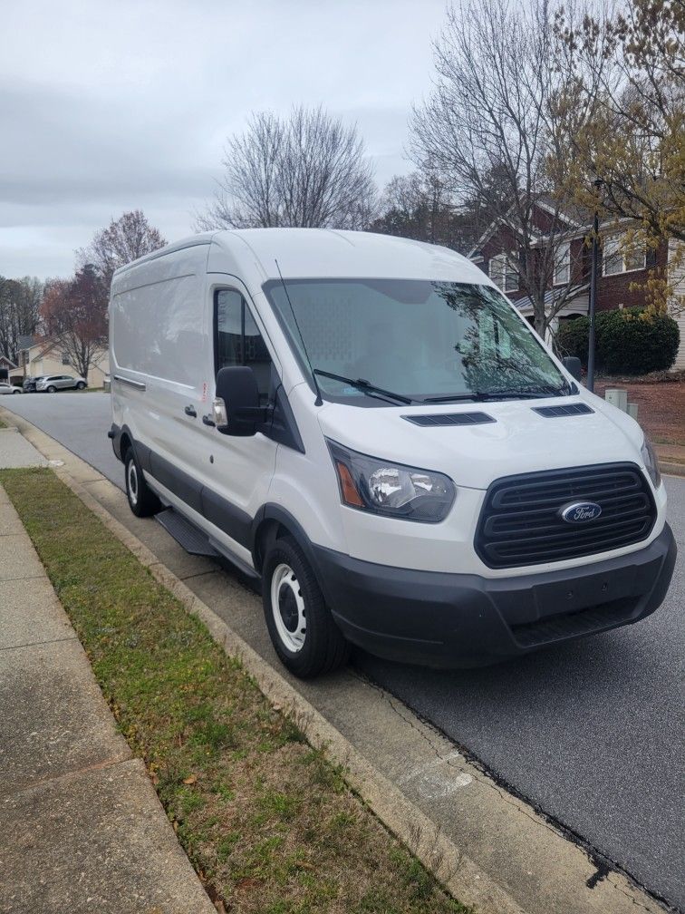 2019 Ford Transit Cargo