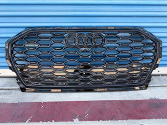 2021,2022,2023 Audi Q5 Grill,Grille With Hole For Camera/Parrilla Oem,Original  Ask