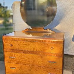 Vintage Art Deco dresser