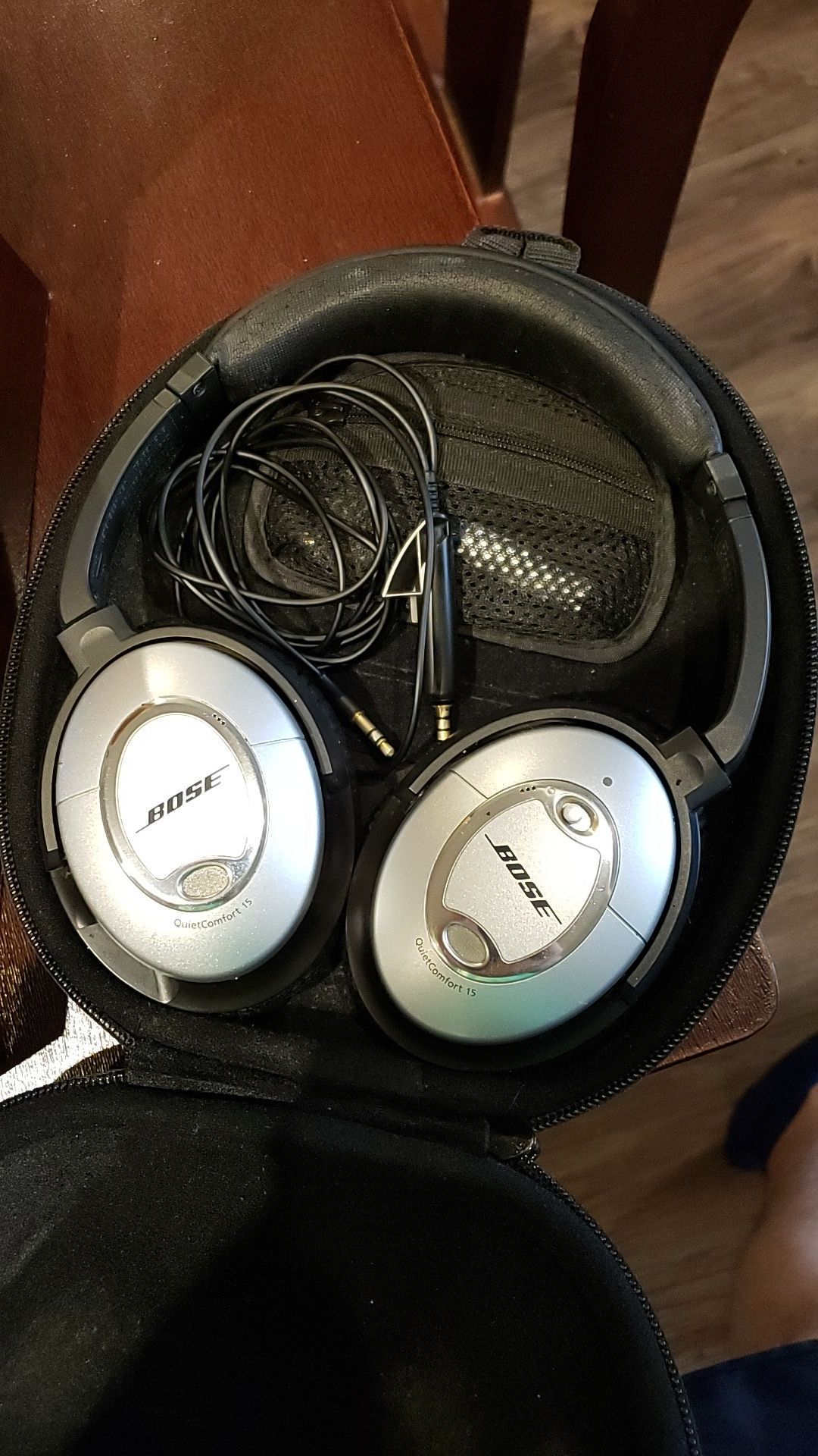 Bose noise canceling headphones