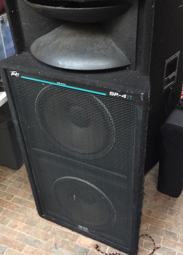 Pair of Peavey SP4-Ti Speakers $100