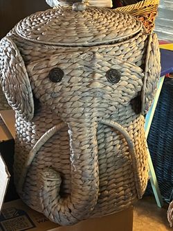 Rattan elephant… With Storage!