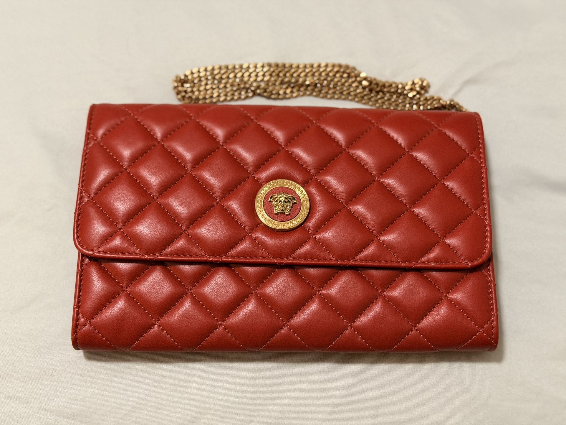 Versace Medusa Quilted Lambskin Clutch Wallet On Chain 