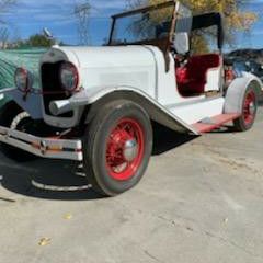 1928 MODEL T CAR