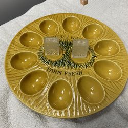 Vintage ENESCO Japan Ceramc deviled Egg Plate. Farm Fresh. Tiny chip one egg see pic. 