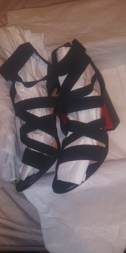Christian Lou Boutin Red Bottoms new