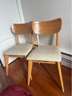 2 dining chairs