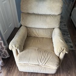 2 lazy Boy Full Microfiber Recliners 