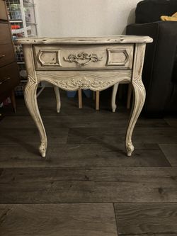 Antique End Table/Coffee Table